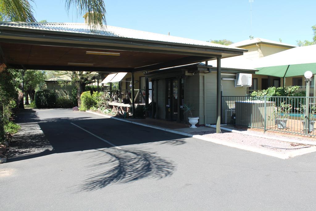 Lake Forbes Motel Exterior foto